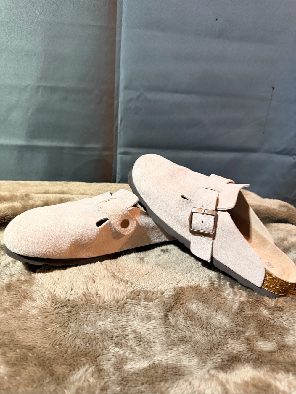 Women’s Suede Buckle Clog Mule - Pink